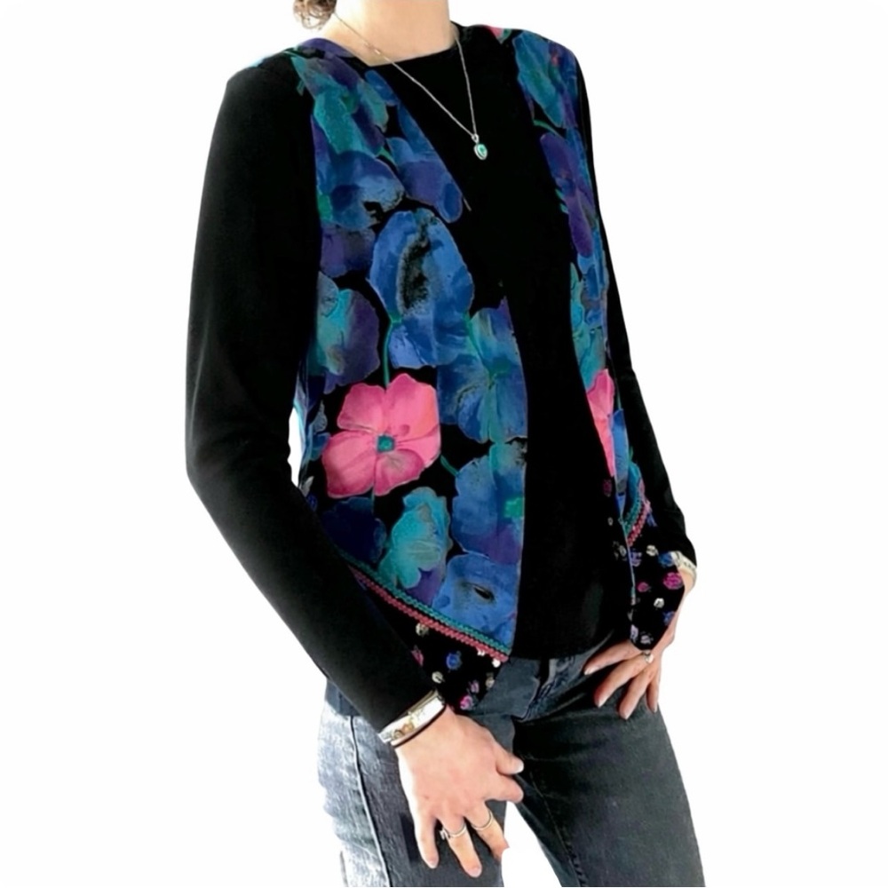 🇨🇦Vintage 1990s Quilted Floral Vest – Pink Purple Blue Green Suttles & Seawinds